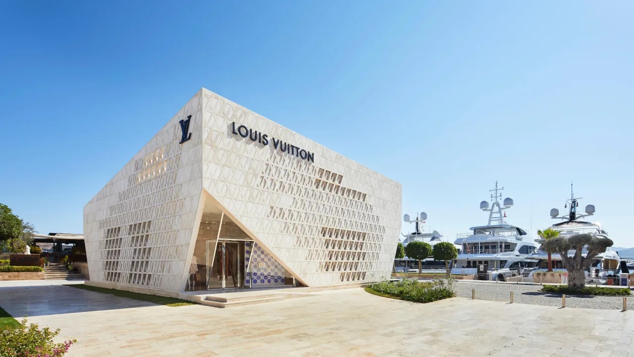 Luxury retail concierge and private shopping service